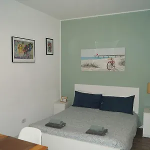  Apartment House Naviglio Quattro Italy