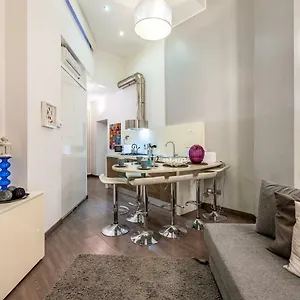 Irex Trevi Fountain Private Apartment